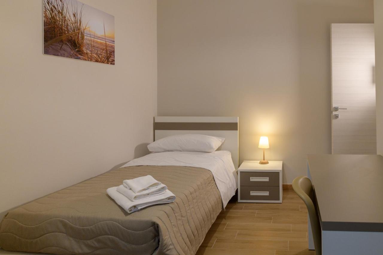 Bee Happy - Bed And Breakfast Дзаферана Етнеа Екстериор снимка